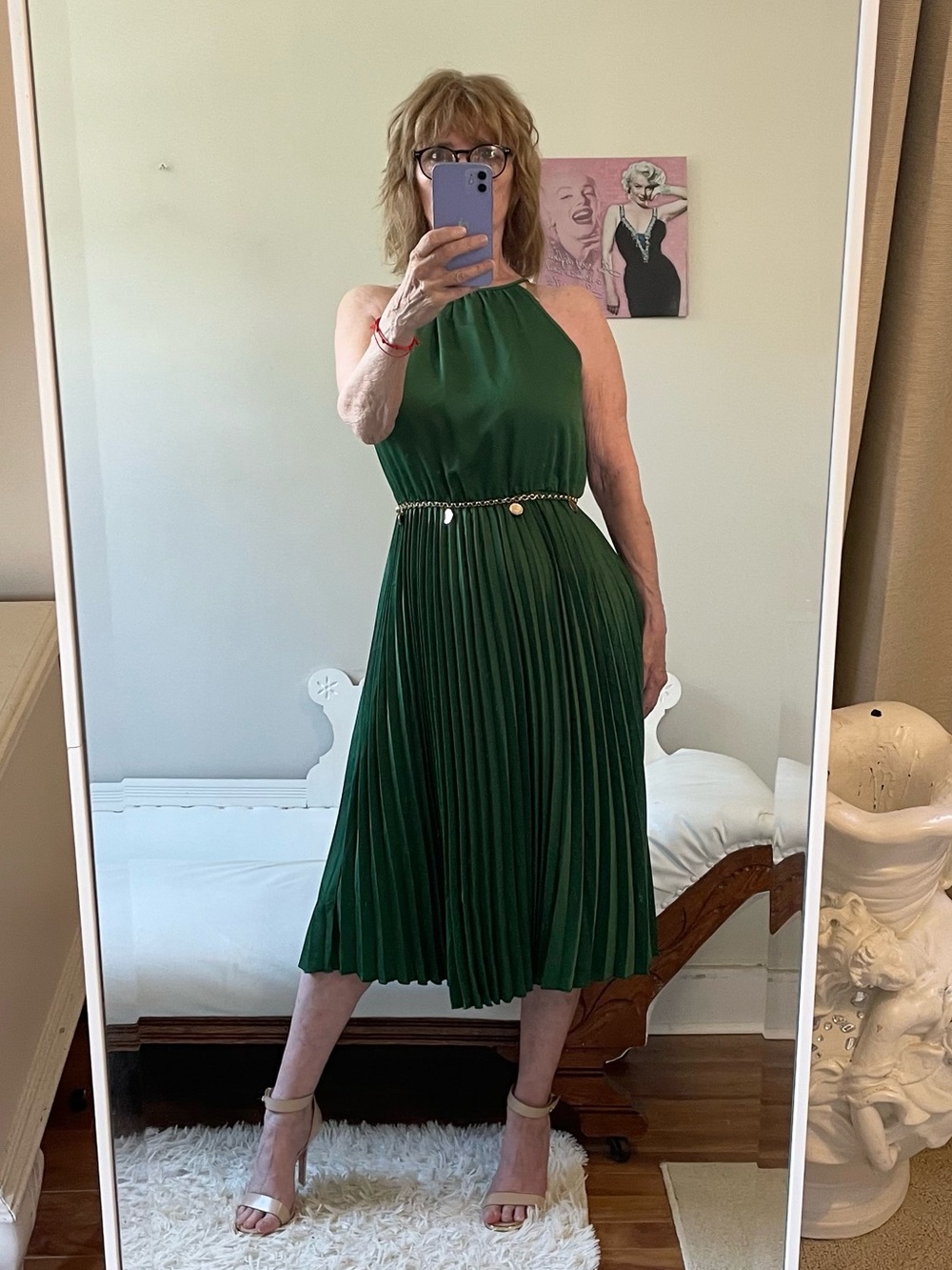GREEN PLEATED SLEEVELESS DRESS STRETCH WAIST ACCORDION HALTER STYLE NECK BUTTON
